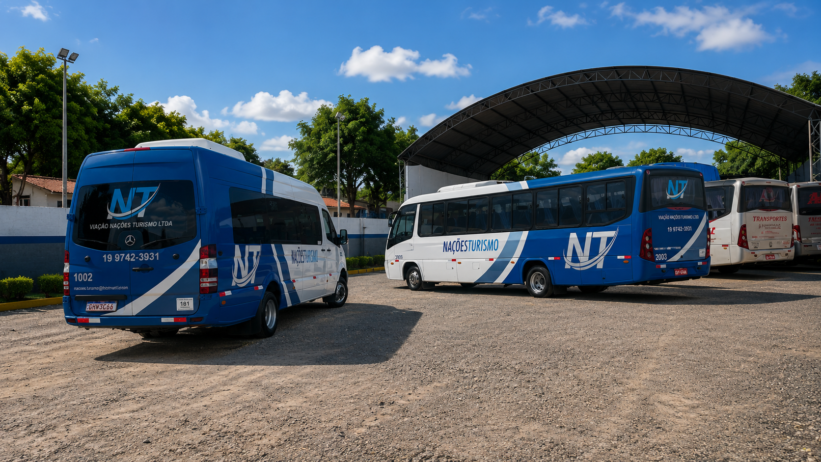 Ônibus da frota Nações Turismo